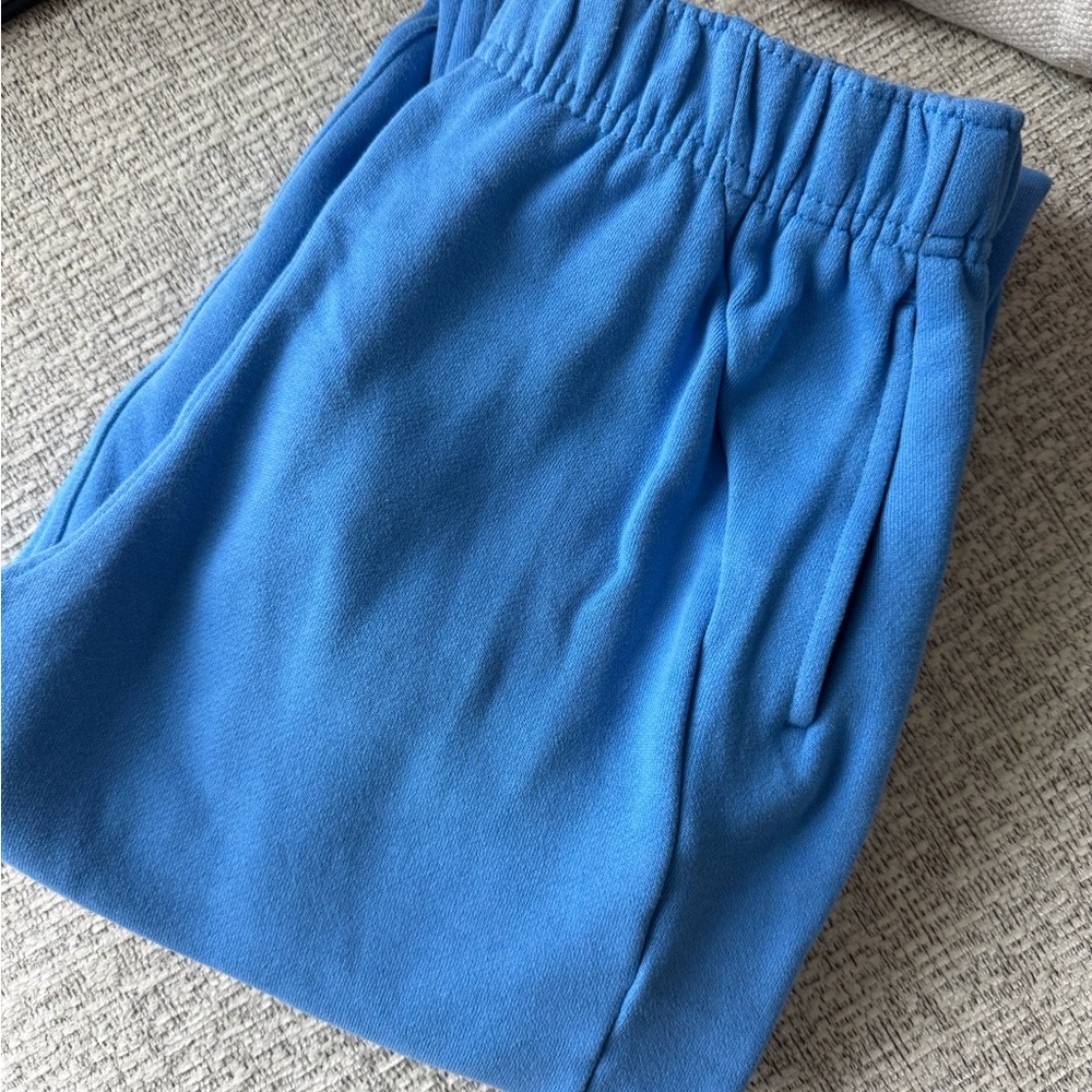Lululemon sweatpants - Picture 3 of 3